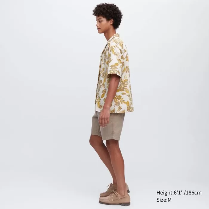 Uniqlo Cotton Blend Casual Printed Short Sleeved (Open Collar) Men’s White Shirts