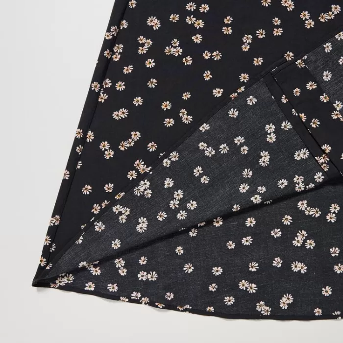 Uniqlo Printed V Neck Flared Long Sleeved Dress Women Black