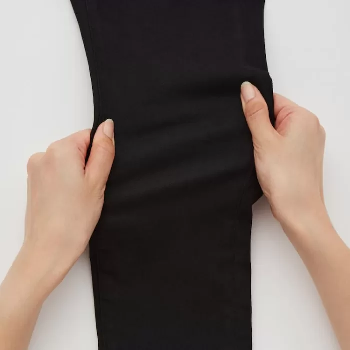 Uniqlo Ultra Stretch Slim Fit Zip Fly Pants Boys Black